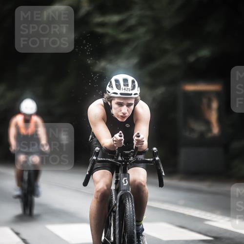 13.09.2026 - Stadtparktriathlon H.Heesch http://msf.ph/oto/10372334 13.09.2026 13:27:29 Radfahren 1325, 1357, 1429, 1471 meine-sportfotos.de