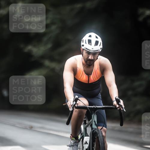 13.09.2026 - Stadtparktriathlon H.Heesch http://msf.ph/oto/10372343 13.09.2026 13:27:32 Radfahren 1357, 1429, 1471 meine-sportfotos.de