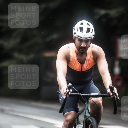 13.09.2026 - Stadtparktriathlon H.Heesch http://msf.ph/oto/10372354 13.09.2026 13:27:32 Radfahren 1357, 1429, 1471 meine-sportfotos.de
