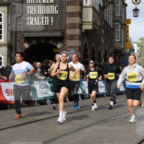 13.09.2026 - 21. swb-Marathon Bremen Strokosch-Dieckow http://msf.ph/oto/10372362 13.09.2026 11:01:39 Ziel 10560, 10647, 10648, 10678, 10892, 11260, 11306, 11459, 11467, 11681, 11682, 11751, 11788, 11796, 11813, 11816, 11969, 11970, 12047, 12062, 12245, 12283, 12390, 12391, 10332, 10409, 10444, 11075, 11115, 11150, 11369, 11412, 11413, 11479, 11486, 11668, 11747, 11859, 11985, 11986, 12379, 12412, 12466 meine-sportfotos.de