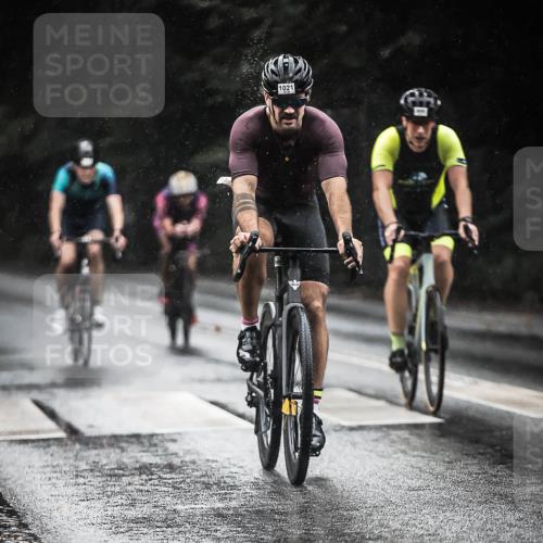 13.09.2026 - Stadtparktriathlon H.Heesch http://msf.ph/oto/10372371 13.09.2026 12:07:56 Radfahren 829, 866, 985, 1017, 1021, 1022, 1040 meine-sportfotos.de