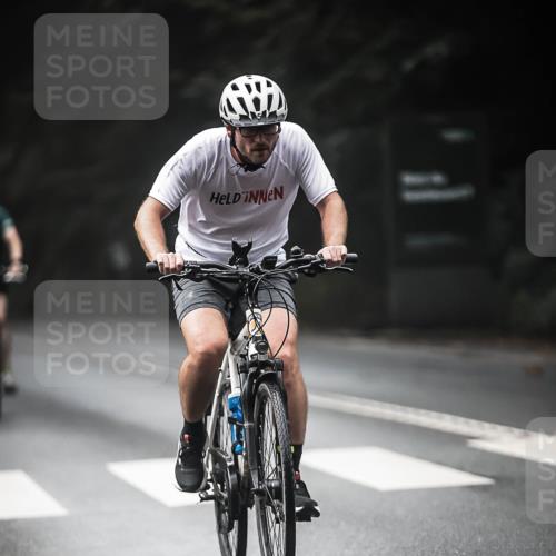 13.09.2026 - Stadtparktriathlon H.Heesch http://msf.ph/oto/10372393 13.09.2026 10:22:09 Radfahren 252, 366, 449 meine-sportfotos.de