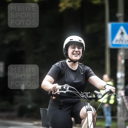 13.09.2026 - Stadtparktriathlon H.Heesch http://msf.ph/oto/10372405 13.09.2026 13:27:42 Radfahren 1082, 1505 meine-sportfotos.de