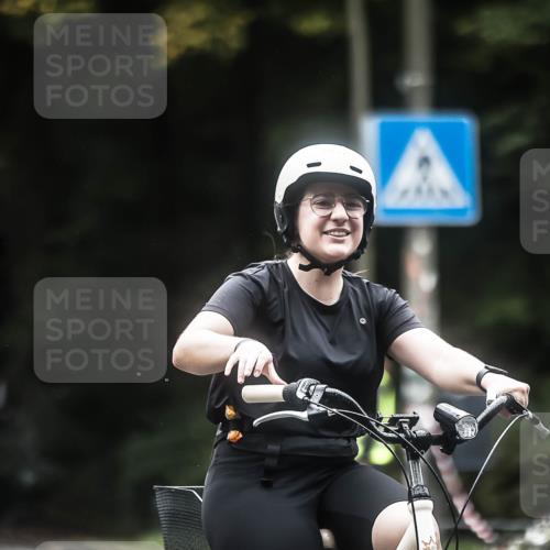 13.09.2026 - Stadtparktriathlon H.Heesch http://msf.ph/oto/10372409 13.09.2026 13:27:42 Radfahren 1082, 1505 meine-sportfotos.de