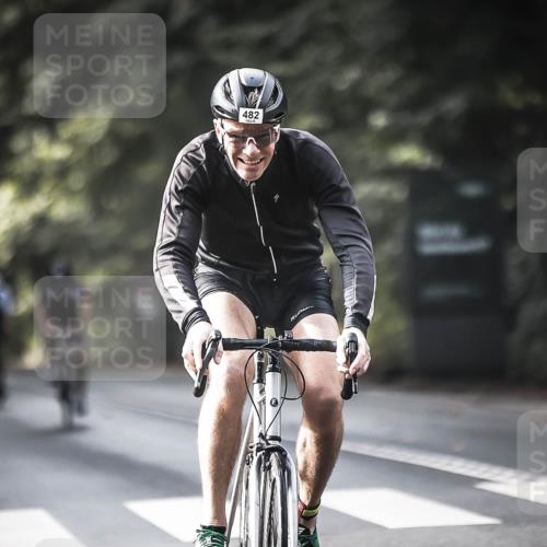 13.09.2026 - Stadtparktriathlon H.Heesch http://msf.ph/oto/10372413 13.09.2026 10:52:07 Radfahren 469, 482, 523, 578, 777 meine-sportfotos.de