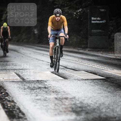13.09.2026 - Stadtparktriathlon H.Heesch http://msf.ph/oto/10372423 13.09.2026 12:07:59 Radfahren 829, 866, 985, 1017, 1021, 1022, 1068 meine-sportfotos.de