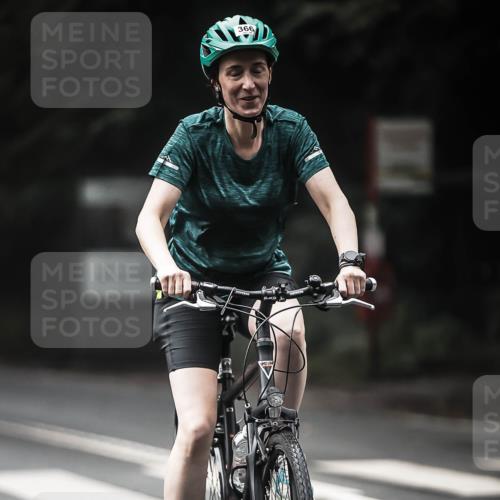 13.09.2026 - Stadtparktriathlon H.Heesch http://msf.ph/oto/10372461 13.09.2026 10:22:12 Radfahren 252, 366 meine-sportfotos.de