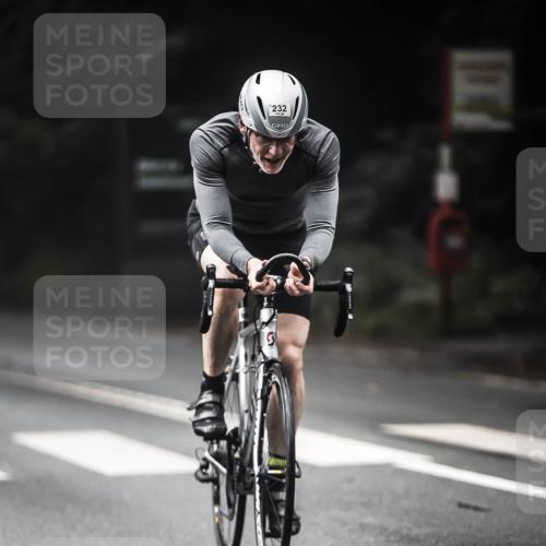 13.09.2026 - Stadtparktriathlon H.Heesch http://msf.ph/oto/10372491 13.09.2026 10:22:19 Radfahren 232, 297, 299, 464 meine-sportfotos.de
