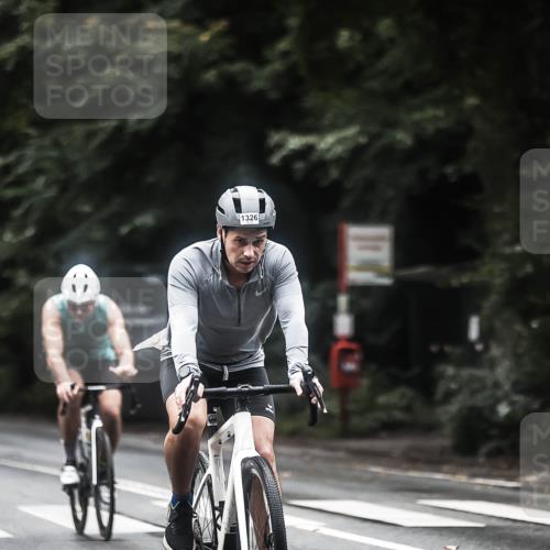 13.09.2026 - Stadtparktriathlon H.Heesch http://msf.ph/oto/10372507 13.09.2026 13:27:49 Radfahren 1322, 1323, 1326, 1397, 1401, 1505 meine-sportfotos.de