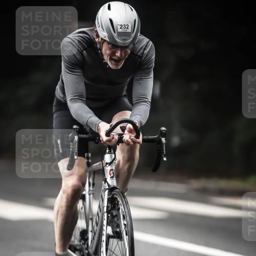 13.09.2026 - Stadtparktriathlon H.Heesch http://msf.ph/oto/10372508 13.09.2026 10:22:19 Radfahren 232, 297, 299, 464 meine-sportfotos.de