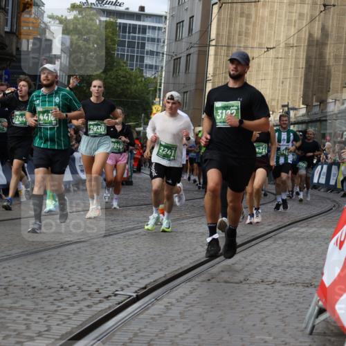 13.09.2026 - 21. swb-Marathon Bremen Strokosch-Dieckow http://msf.ph/oto/10372512 13.09.2026 13:36:56 Ziel 164, 372, 900, 1738, 1880, 1936, 2467, 2673, 2700, 2731, 2819, 2823, 3067, 3585, 3815, 4006, 4050, 4182, 4216, 4304, 4414, 4676, 4892, 5061, 5656, 5781, 5823, 6050, 6280, 6340, 6516, 6527, 6568, 7039, 7229, 7237, 7249, 7344, 7656, 7765, 7808, 8525, 8723, 8790, 8905, 9658, 9776, 9807, 9899, 10068, 10070, 950, 1285, 1849, 1854, 1991, 2241, 2531, 2930, 3732, 3787, 3894, 3909, 4261, 4410, 4448, 4932, 4947, 5547, 5577, 6046, 6056, 6431, 6629, 6961, 7006, 7398, 7445, 7937, 8268 meine-sportfotos.de