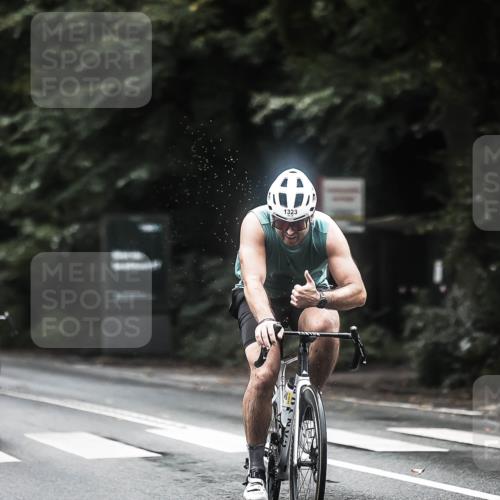 13.09.2026 - Stadtparktriathlon H.Heesch http://msf.ph/oto/10372520 13.09.2026 13:27:50 Radfahren 1322, 1323, 1326, 1397, 1401, 1505 meine-sportfotos.de