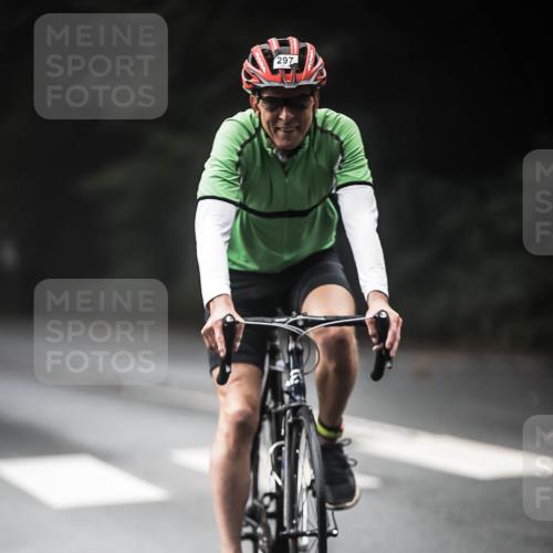13.09.2026 - Stadtparktriathlon H.Heesch http://msf.ph/oto/10372528 13.09.2026 10:22:21 Radfahren 232, 297, 299, 302, 464 meine-sportfotos.de