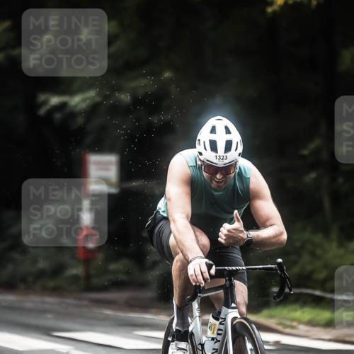 13.09.2026 - Stadtparktriathlon H.Heesch http://msf.ph/oto/10372537 13.09.2026 13:27:51 Radfahren 1322, 1323, 1326, 1397, 1401, 1460 meine-sportfotos.de