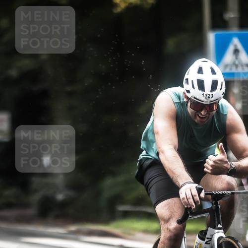 13.09.2026 - Stadtparktriathlon H.Heesch http://msf.ph/oto/10372547 13.09.2026 13:27:51 Radfahren 1322, 1323, 1326, 1397, 1401, 1460 meine-sportfotos.de