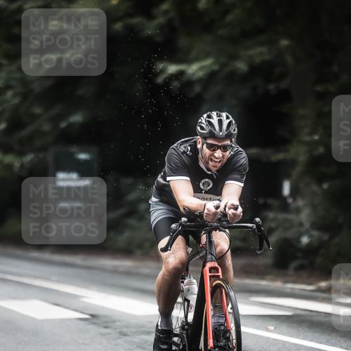 13.09.2026 - Stadtparktriathlon H.Heesch http://msf.ph/oto/10372550 13.09.2026 13:27:52 Radfahren 1322, 1323, 1326, 1397, 1401, 1460 meine-sportfotos.de