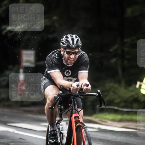 13.09.2026 - Stadtparktriathlon H.Heesch http://msf.ph/oto/10372562 13.09.2026 13:27:52 Radfahren 1322, 1323, 1326, 1397, 1401, 1460 meine-sportfotos.de