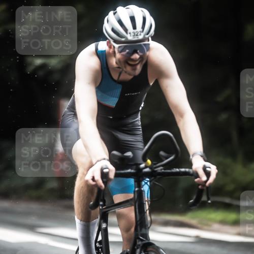 13.09.2026 - Stadtparktriathlon H.Heesch http://msf.ph/oto/10372591 13.09.2026 13:27:53 Radfahren 1322, 1323, 1326, 1397, 1401, 1460 meine-sportfotos.de