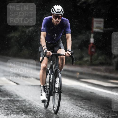 13.09.2026 - Stadtparktriathlon H.Heesch http://msf.ph/oto/10372595 13.09.2026 12:08:21 Radfahren 1006, 1050 meine-sportfotos.de