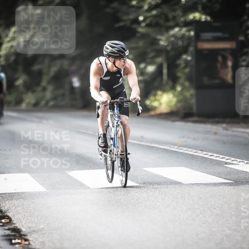13.09.2026 - Stadtparktriathlon H.Heesch http://msf.ph/oto/10372599 13.09.2026 10:52:23 Radfahren 490, 505, 564, 568, 575, 581 meine-sportfotos.de