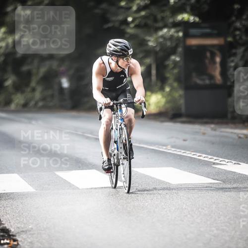 13.09.2026 - Stadtparktriathlon H.Heesch http://msf.ph/oto/10372605 13.09.2026 10:52:23 Radfahren 490, 505, 564, 568, 575, 581 meine-sportfotos.de