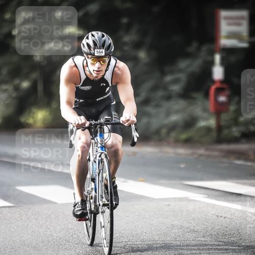 13.09.2026 - Stadtparktriathlon H.Heesch http://msf.ph/oto/10372642 13.09.2026 10:52:23 Radfahren 490, 505, 564, 568, 575, 581 meine-sportfotos.de