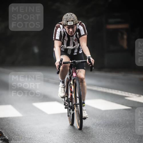 13.09.2026 - Stadtparktriathlon H.Heesch http://msf.ph/oto/10372644 13.09.2026 10:22:25 Radfahren 232, 246, 297, 299, 302, 327, 464 meine-sportfotos.de