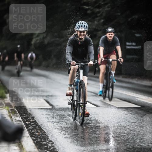 13.09.2026 - Stadtparktriathlon H.Heesch http://msf.ph/oto/10372653 13.09.2026 12:08:28 Radfahren 761, 961, 966, 969, 1058 meine-sportfotos.de