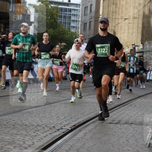 13.09.2026 - 21. swb-Marathon Bremen Strokosch-Dieckow http://msf.ph/oto/10372660 13.09.2026 13:36:56 Ziel 164, 372, 900, 1738, 1880, 1936, 2467, 2673, 2700, 2731, 2819, 2823, 3067, 3585, 3815, 4006, 4050, 4182, 4216, 4304, 4414, 4676, 4892, 5061, 5656, 5781, 5823, 6050, 6280, 6340, 6516, 6527, 6568, 7039, 7229, 7237, 7249, 7344, 7656, 7765, 7808, 8525, 8723, 8790, 8905, 9658, 9776, 9807, 9899, 10068, 10070, 950, 1285, 1849, 1854, 1991, 2241, 2531, 2930, 3732, 3787, 3894, 3909, 4261, 4410, 4448, 4932, 4947, 5547, 5577, 6046, 6056, 6431, 6629, 6961, 7006, 7398, 7445, 7937, 8268 meine-sportfotos.de