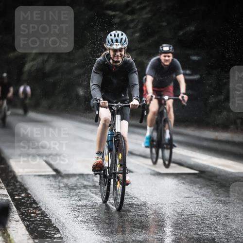 13.09.2026 - Stadtparktriathlon H.Heesch http://msf.ph/oto/10372662 13.09.2026 12:08:28 Radfahren 761, 961, 966, 969, 1058 meine-sportfotos.de