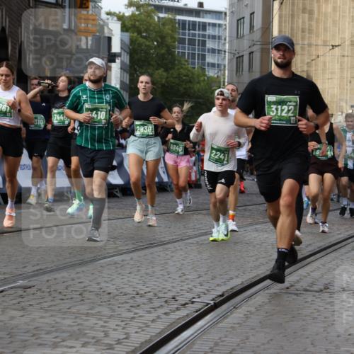 13.09.2026 - 21. swb-Marathon Bremen Strokosch-Dieckow http://msf.ph/oto/10372695 13.09.2026 13:36:56 Ziel 164, 372, 900, 1738, 1880, 1936, 2467, 2673, 2700, 2731, 2819, 2823, 3067, 3585, 3815, 4006, 4050, 4182, 4216, 4304, 4414, 4676, 4892, 5061, 5656, 5781, 5823, 6050, 6280, 6340, 6516, 6527, 6568, 7039, 7229, 7237, 7249, 7344, 7656, 7765, 7808, 8525, 8723, 8790, 8905, 9658, 9776, 9807, 9899, 10068, 10070, 950, 1285, 1849, 1854, 1991, 2241, 2531, 2930, 3732, 3787, 3894, 3909, 4261, 4410, 4448, 4932, 4947, 5547, 5577, 6046, 6056, 6431, 6629, 6961, 7006, 7398, 7445, 7937, 8268 meine-sportfotos.de