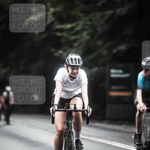 13.09.2026 - Stadtparktriathlon H.Heesch http://msf.ph/oto/10372701 13.09.2026 13:28:02 Radfahren 1334, 1347, 1348, 1355, 1356, 1364, 1448, 1460, 1521 meine-sportfotos.de