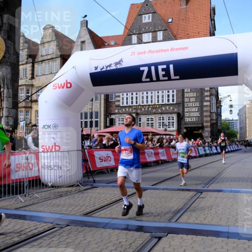 13.09.2026 - 21. swb-Marathon Bremen Tim E. http://msf.ph/oto/10372702 13.09.2026 13:09:47 Ziel 1034, 3197, 4473, 4895, 5111, 6652, 8759, 9789, 9866 meine-sportfotos.de