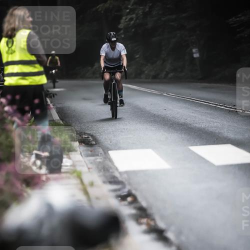 13.09.2026 - Stadtparktriathlon H.Heesch http://msf.ph/oto/10372708 13.09.2026 10:22:27 Radfahren 246, 297, 299, 302, 327, 464 meine-sportfotos.de