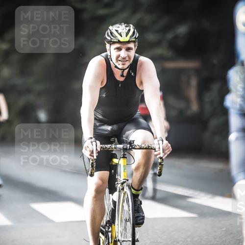 13.09.2026 - Stadtparktriathlon H.Heesch http://msf.ph/oto/10372719 13.09.2026 10:52:28 Radfahren 371, 490, 502, 518, 564, 568, 575, 581, 584 meine-sportfotos.de