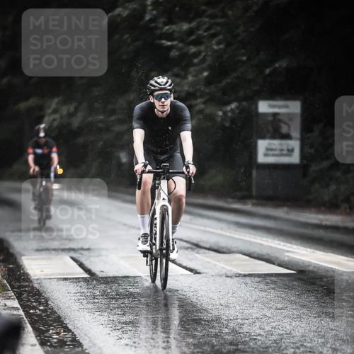 13.09.2026 - Stadtparktriathlon H.Heesch http://msf.ph/oto/10372726 13.09.2026 12:08:32 Radfahren 761, 961, 966, 969, 1058, 1064 meine-sportfotos.de