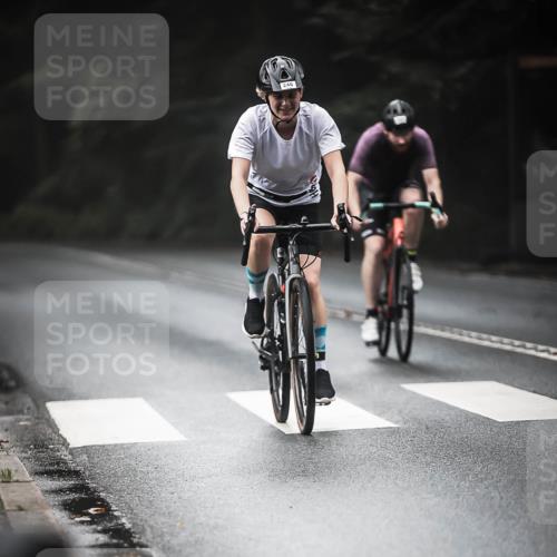 13.09.2026 - Stadtparktriathlon H.Heesch http://msf.ph/oto/10372727 13.09.2026 10:22:30 Radfahren 246, 302, 327 meine-sportfotos.de
