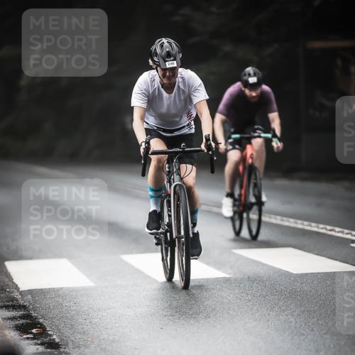 13.09.2026 - Stadtparktriathlon H.Heesch http://msf.ph/oto/10372734 13.09.2026 10:22:30 Radfahren 246, 302, 327 meine-sportfotos.de