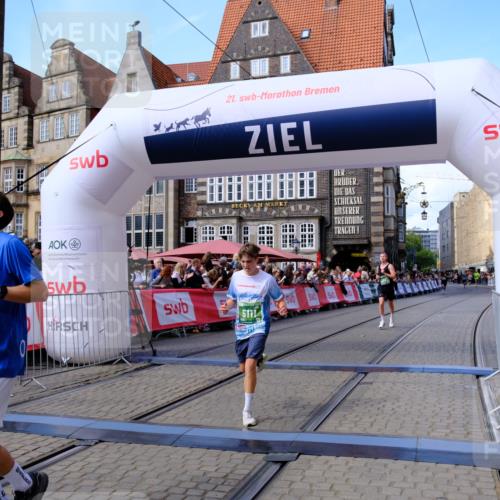 13.09.2026 - 21. swb-Marathon Bremen Tim E. http://msf.ph/oto/10372772 13.09.2026 13:09:48 Ziel 1034, 3197, 4473, 4782, 4895, 5111, 6652, 8759, 9789, 9866 meine-sportfotos.de