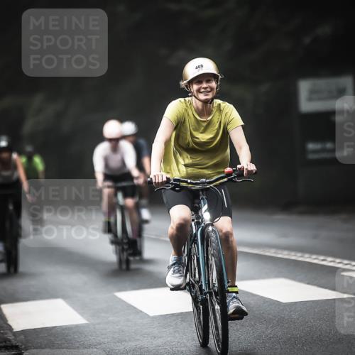 13.09.2026 - Stadtparktriathlon H.Heesch http://msf.ph/oto/10372794 13.09.2026 10:22:39 Radfahren 285, 319, 375, 408, 435 meine-sportfotos.de