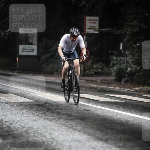 13.09.2026 - Stadtparktriathlon H.Heesch http://msf.ph/oto/10372798 13.09.2026 12:08:34 Radfahren 761, 907, 961, 966, 969, 1058, 1064 meine-sportfotos.de