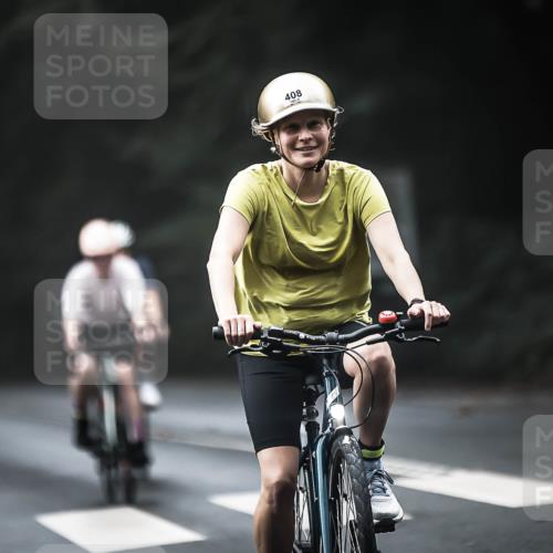 13.09.2026 - Stadtparktriathlon H.Heesch http://msf.ph/oto/10372812 13.09.2026 10:22:39 Radfahren 285, 319, 375, 408, 435 meine-sportfotos.de