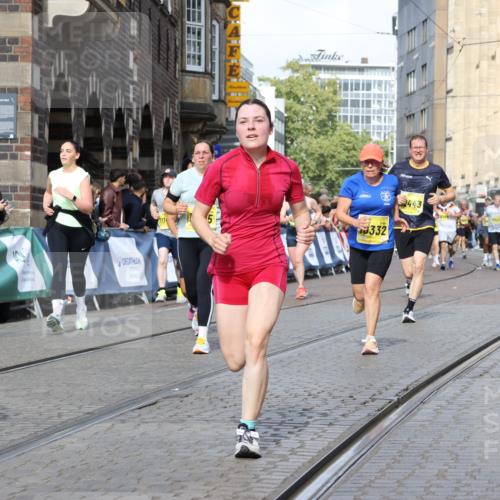13.09.2026 - 21. swb-Marathon Bremen Strokosch-Dieckow http://msf.ph/oto/10372856 13.09.2026 11:01:49 Ziel 10181, 10251, 10497, 10560, 10647, 10648, 10678, 11324, 11459, 11467, 11550, 11551, 11666, 11788, 11796, 11798, 11969, 11970, 12047, 12062, 10257, 10409, 10444, 10500, 10617, 10803, 10817, 10924, 11115, 11268, 11369, 11436, 11859, 12016, 12095, 12145, 12360, 12412, 12466, 12506 meine-sportfotos.de