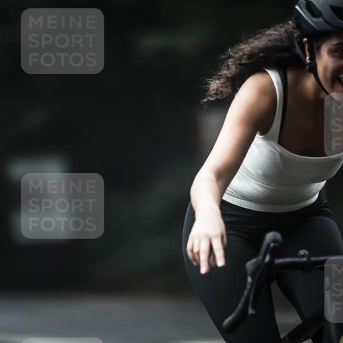 13.09.2026 - Stadtparktriathlon H.Heesch http://msf.ph/oto/10372888 13.09.2026 10:22:43 Radfahren 217, 285, 319, 339, 375, 408, 431, 435, 442 meine-sportfotos.de