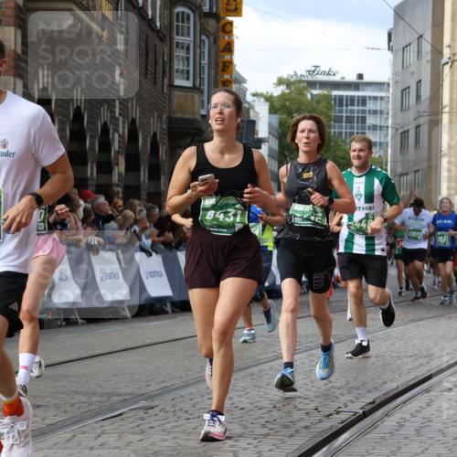 13.09.2026 - 21. swb-Marathon Bremen Strokosch-Dieckow http://msf.ph/oto/10372956 13.09.2026 13:37:01 Ziel 164, 551, 813, 843, 1936, 2467, 2673, 2731, 2819, 2823, 3067, 3541, 3585, 3635, 3815, 3874, 3998, 4006, 4050, 4182, 4216, 4304, 4335, 4414, 4676, 4892, 5061, 5447, 5656, 5781, 5823, 6050, 6280, 6340, 6516, 6527, 6568, 6966, 7039, 7229, 7237, 7249, 7344, 7640, 7656, 7765, 7808, 8498, 8685, 8723, 8790, 9658, 9776, 9807, 10068, 10070, 950, 1180, 1854, 1991, 2531, 3333, 3732, 3894, 4448, 4932, 4947, 5547, 5577, 6046, 6629, 6904, 6947, 6961, 7006, 7937, 8268, 9701 meine-sportfotos.de