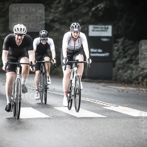 13.09.2026 - Stadtparktriathlon H.Heesch http://msf.ph/oto/10372962 13.09.2026 10:52:44 Radfahren 347, 383, 529, 550, 579 meine-sportfotos.de