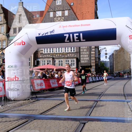 13.09.2026 - 21. swb-Marathon Bremen Tim E. http://msf.ph/oto/10372976 13.09.2026 13:10:11 Ziel 538, 567, 1723, 1975, 2020, 2750, 4781, 5627, 8835, 9241, 9277, 9804, 9817 meine-sportfotos.de