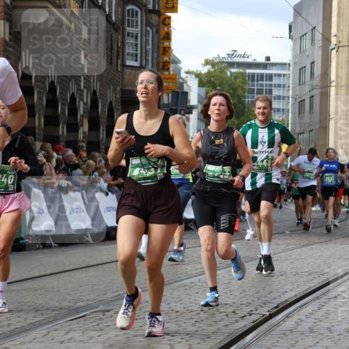 13.09.2026 - 21. swb-Marathon Bremen Strokosch-Dieckow http://msf.ph/oto/10373031 13.09.2026 13:37:01 Ziel 164, 551, 813, 843, 1936, 2467, 2673, 2731, 2819, 2823, 3067, 3541, 3585, 3635, 3815, 3874, 3998, 4006, 4050, 4182, 4216, 4304, 4335, 4414, 4676, 4892, 5061, 5447, 5656, 5781, 5823, 6050, 6280, 6340, 6516, 6527, 6568, 6966, 7039, 7229, 7237, 7249, 7344, 7640, 7656, 7765, 7808, 8498, 8685, 8723, 8790, 9658, 9776, 9807, 10068, 10070, 950, 1180, 1854, 1991, 2531, 3333, 3732, 3894, 4448, 4932, 4947, 5547, 5577, 6046, 6629, 6904, 6947, 6961, 7006, 7937, 8268, 9701 meine-sportfotos.de