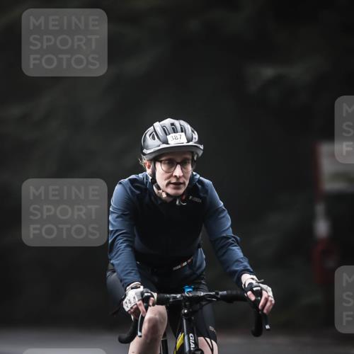 13.09.2026 - Stadtparktriathlon H.Heesch http://msf.ph/oto/10373046 13.09.2026 10:22:53 Radfahren 314, 339, 380, 387, 431 meine-sportfotos.de