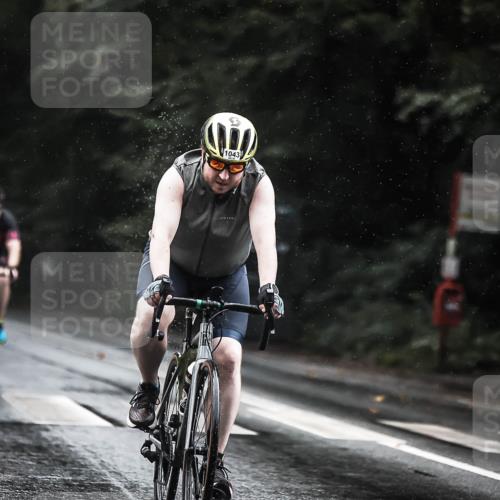 13.09.2026 - Stadtparktriathlon H.Heesch http://msf.ph/oto/10373086 13.09.2026 12:09:10 Radfahren 852, 1000, 1043 meine-sportfotos.de